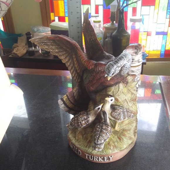 Vintage Austin Nichols Wild Turkey Porcelain Decanter 1984 Turkey with Poults - Picture 9 of 16